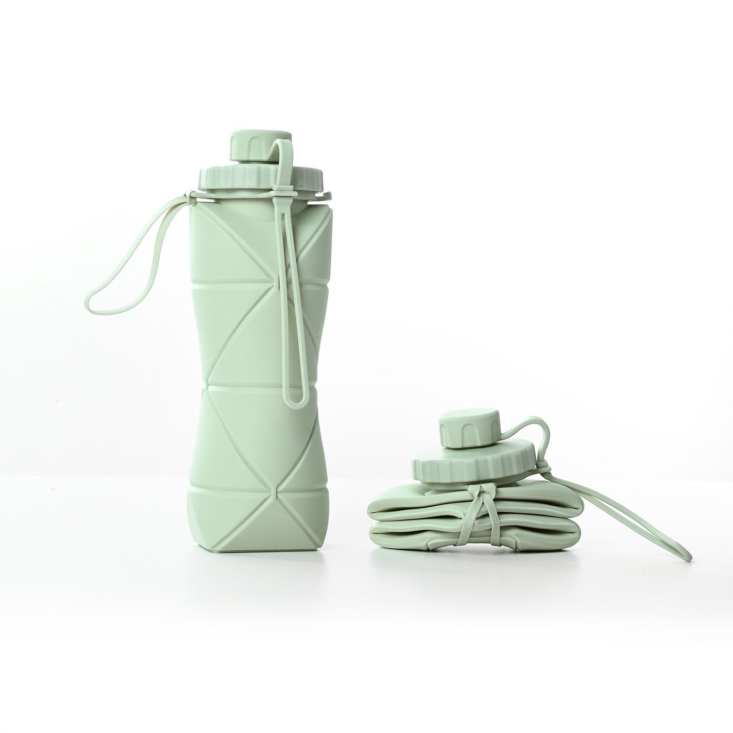 AquaFold - Collapsible Water Bottle